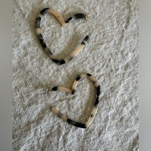 Tortoise shell heart earrings